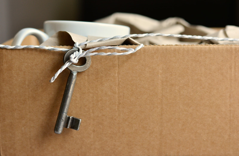 How To Declutter in the Moving Process